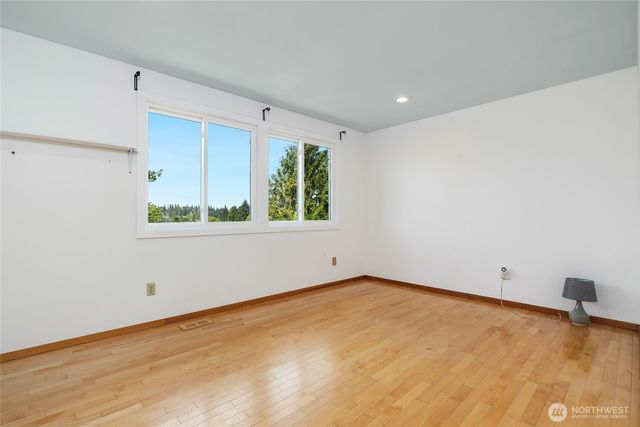 8808 NE 14th Street, Clyde Hill, WA 98004