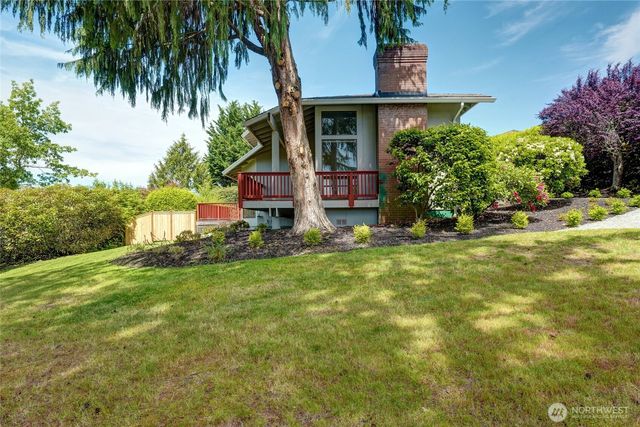 8808 NE 14th Street, Clyde Hill, WA 98004