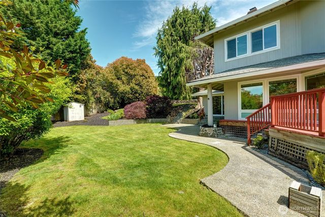 8808 NE 14th Street, Clyde Hill, WA 98004