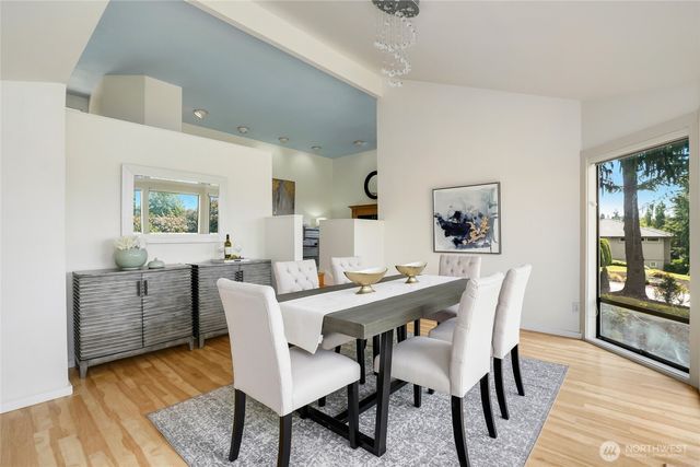 8808 NE 14th Street, Clyde Hill, WA 98004