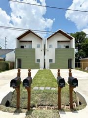 9711 Cargill Ab Street, Houston, TX 77029