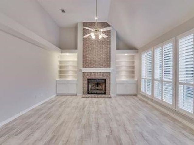 1081 Woodbriar Drive, Grapevine, TX 76051