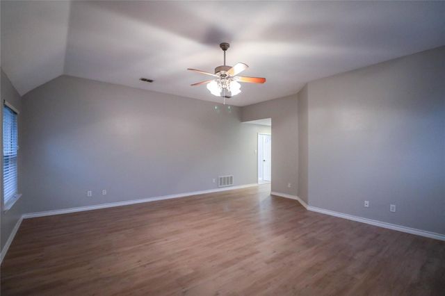 1081 Woodbriar Drive, Grapevine, TX 76051