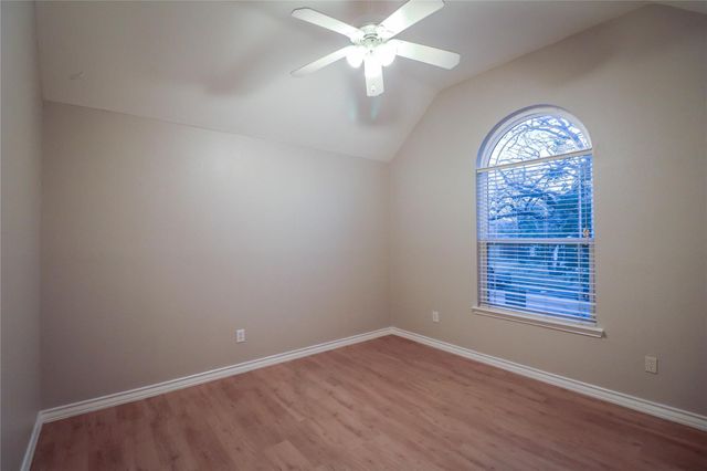 1081 Woodbriar Drive, Grapevine, TX 76051