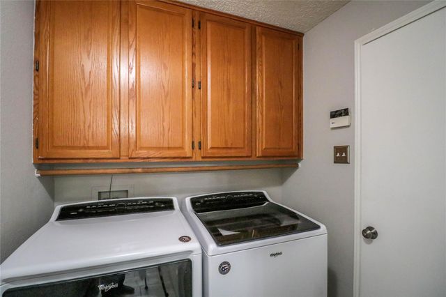 1081 Woodbriar Drive, Grapevine, TX 76051