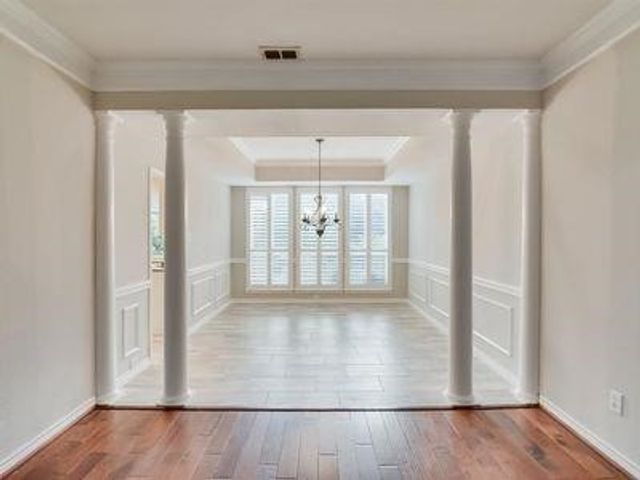 1081 Woodbriar Drive, Grapevine, TX 76051