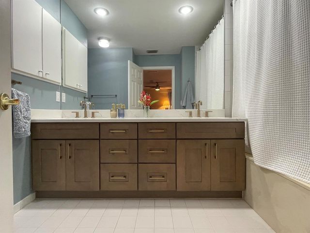 124 Sandy Lane, Royal Palm Beach, FL 33411