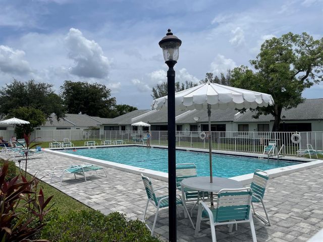 124 Sandy Lane, Royal Palm Beach, FL 33411