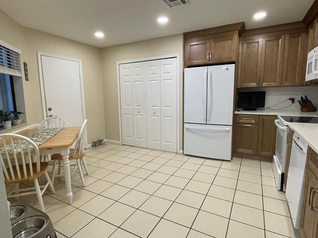 124 Sandy Lane, Royal Palm Beach, FL 33411
