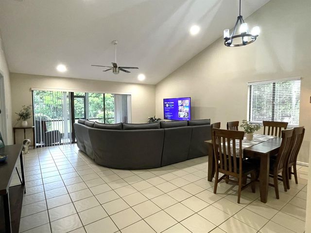124 Sandy Lane, Royal Palm Beach, FL 33411