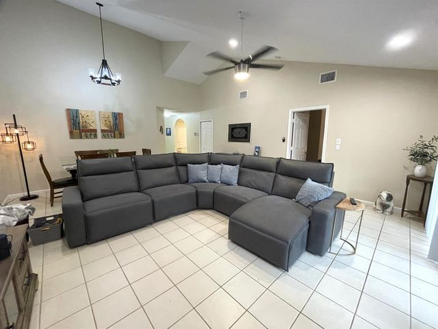 124 Sandy Lane, Royal Palm Beach, FL 33411