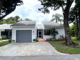 124 Sandy Lane, Royal Palm Beach, FL 33411