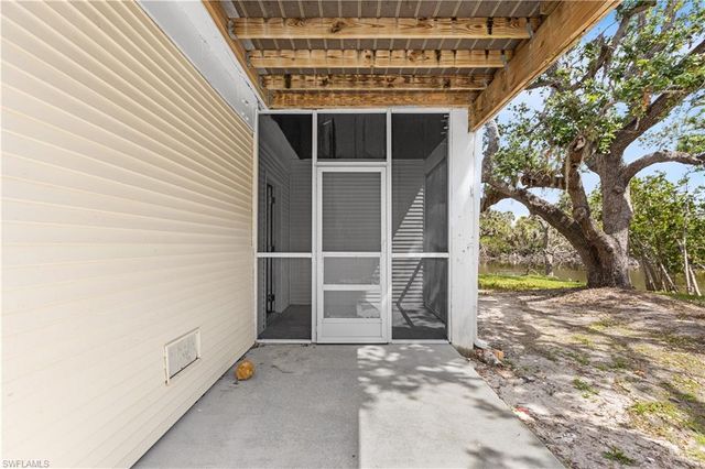 225 Nature View CT, Fort Myers Beach, FL 33931