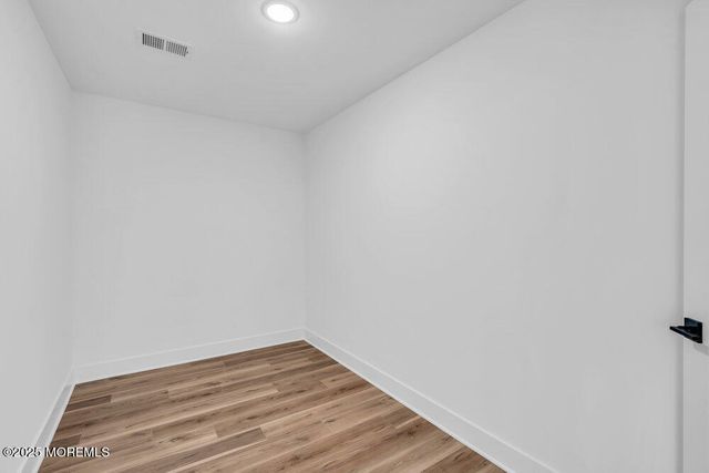 1656 N Bay Avenue, Toms River, NJ 08753