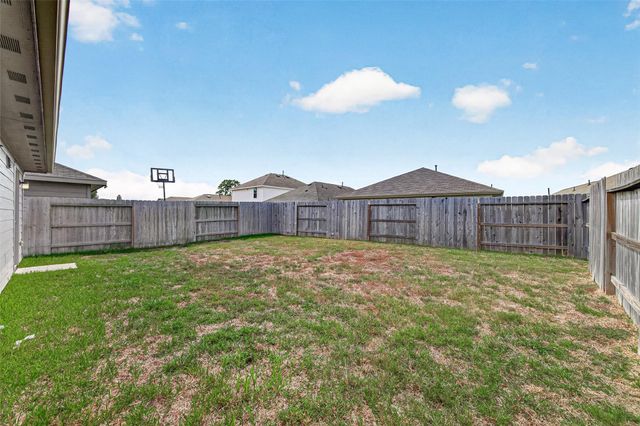 19494 Rosali Meadow Drive, New Caney, TX 77357
