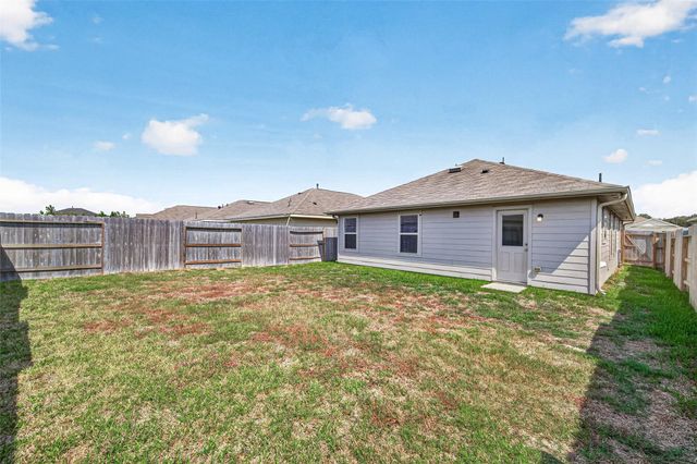 19494 Rosali Meadow Drive, New Caney, TX 77357