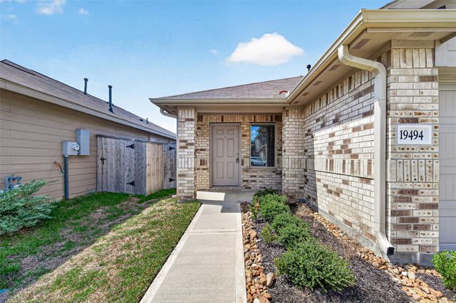 19494 Rosali Meadow Drive, New Caney, TX 77357