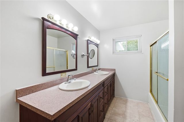 1217 Lincoln Park Boulevard, Kettering, OH 45429