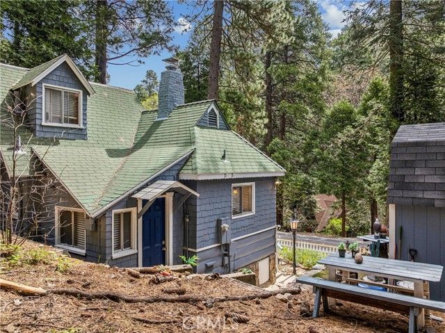 27048 State Highway 189, Blue Jay, CA 92317