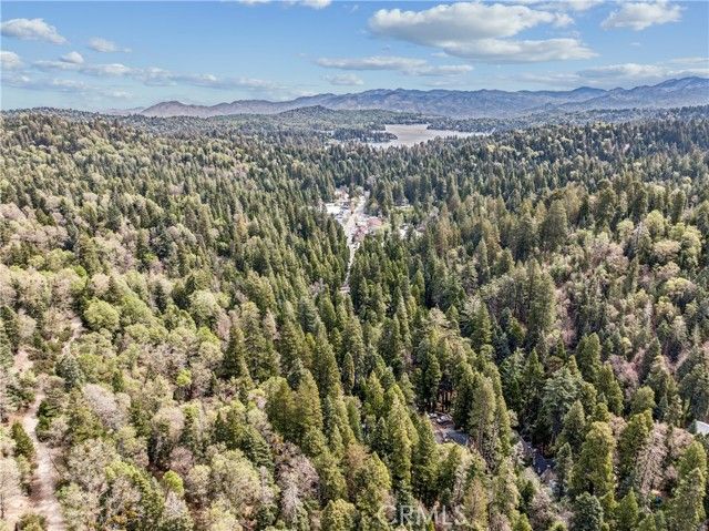 27048 State Highway 189, Blue Jay, CA 92317