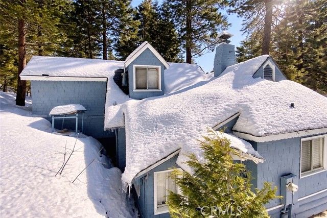 27048 State Highway 189, Blue Jay, CA 92317