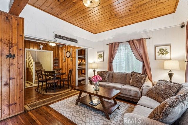 27048 State Highway 189, Blue Jay, CA 92317