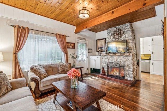 27048 State Highway 189, Blue Jay, CA 92317