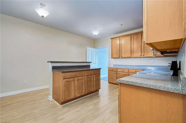 8252 N View BLVD, Norfolk, VA 23518