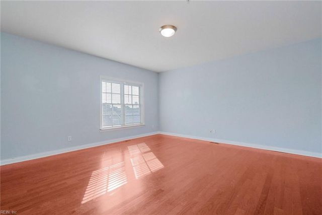 8252 N View BLVD, Norfolk, VA 23518
