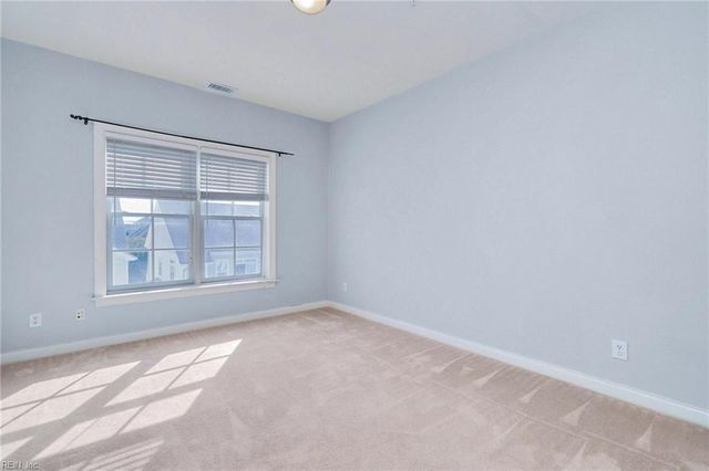 8252 N View BLVD, Norfolk, VA 23518
