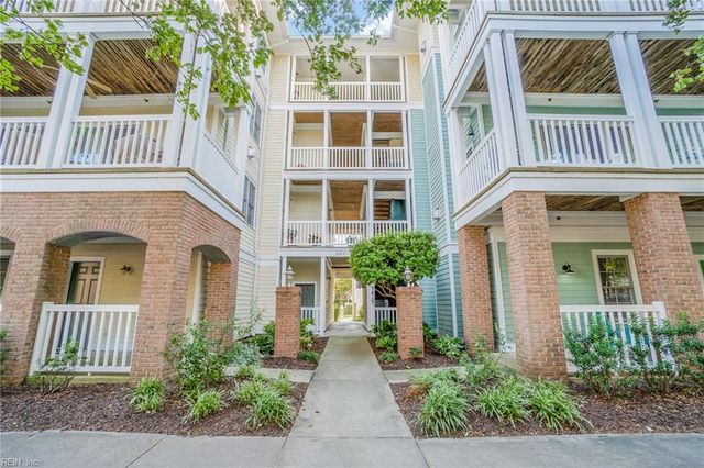 8252 N View BLVD, Norfolk, VA 23518