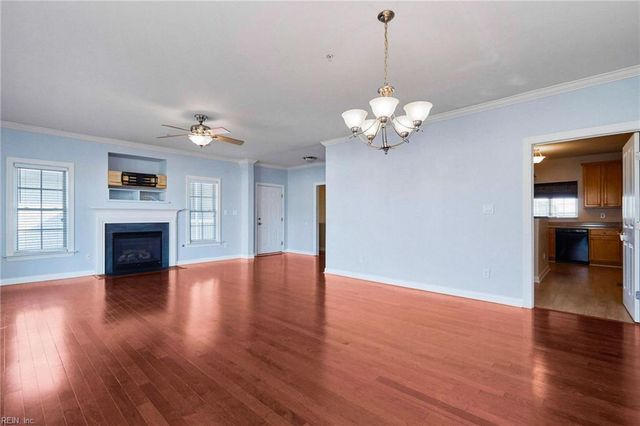 8252 N View BLVD, Norfolk, VA 23518
