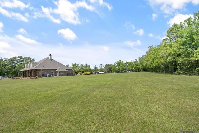 41170 Halie Dr, Prairieville, LA 70769