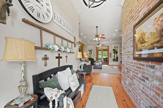 41170 Halie Dr, Prairieville, LA 70769