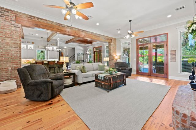 41170 Halie Dr, Prairieville, LA 70769