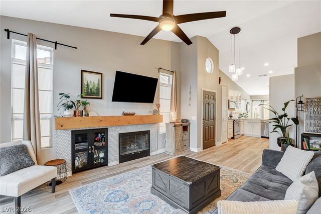 9736 Panorama Cliff Drive, Las Vegas, NV 89134