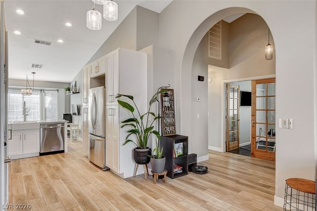 9736 Panorama Cliff Drive, Las Vegas, NV 89134