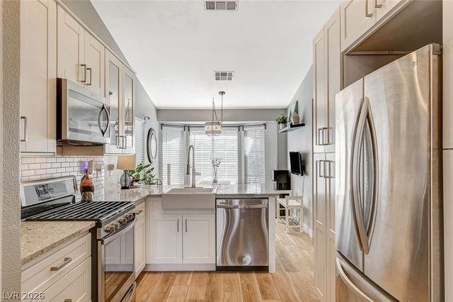 9736 Panorama Cliff Drive, Las Vegas, NV 89134