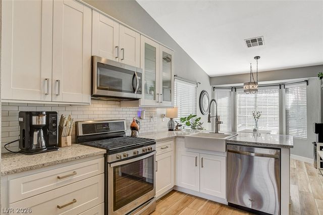 9736 Panorama Cliff Drive, Las Vegas, NV 89134