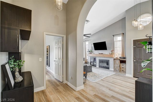 9736 Panorama Cliff Drive, Las Vegas, NV 89134