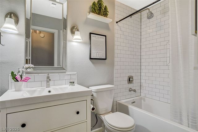 9736 Panorama Cliff Drive, Las Vegas, NV 89134