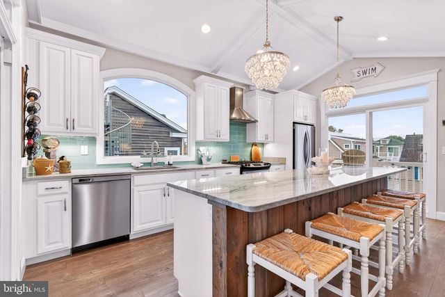 118 W DELAWARE, Long Beach Township, NJ 08008