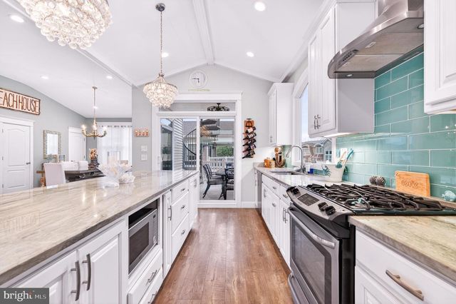 118 W DELAWARE, Long Beach Township, NJ 08008
