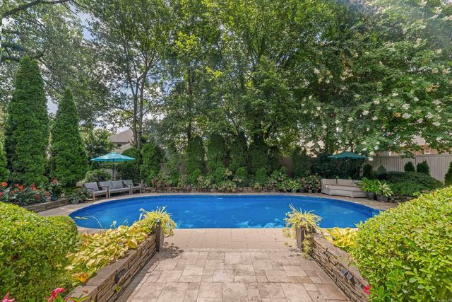 105 Saint Francis Court, North Little Rock, AR 72120