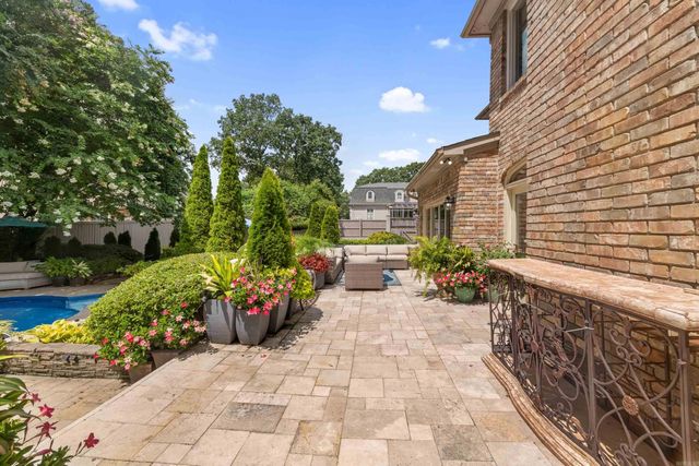 105 Saint Francis Court, North Little Rock, AR 72120