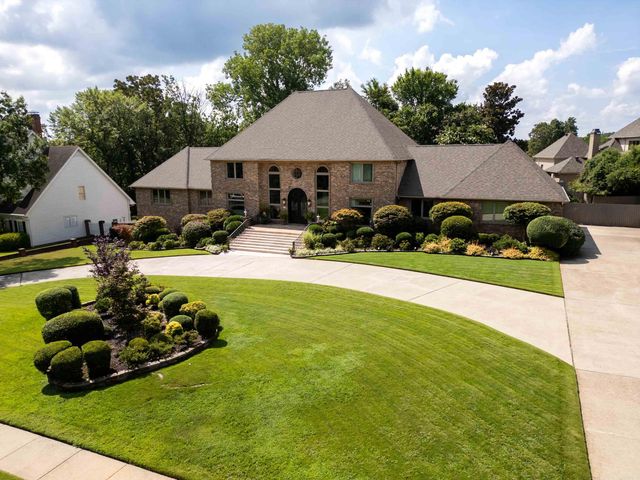 105 Saint Francis Court, North Little Rock, AR 72120