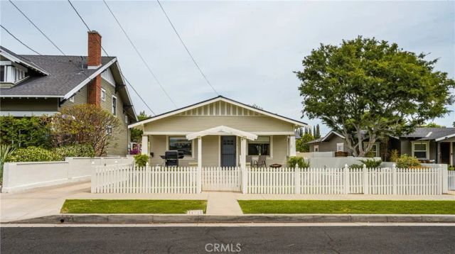 359 N Harwood, Orange, CA 92866