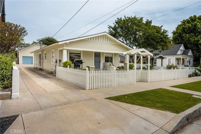 359 N Harwood, Orange, CA 92866