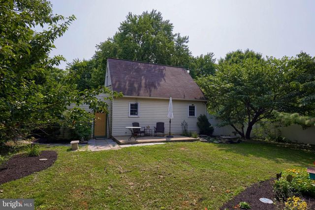 2264 NICHOLSON SQUARE DR, Lancaster, PA 17601