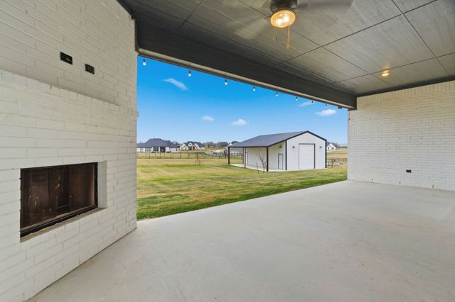 120 Southern Court, Springtown, TX 76082